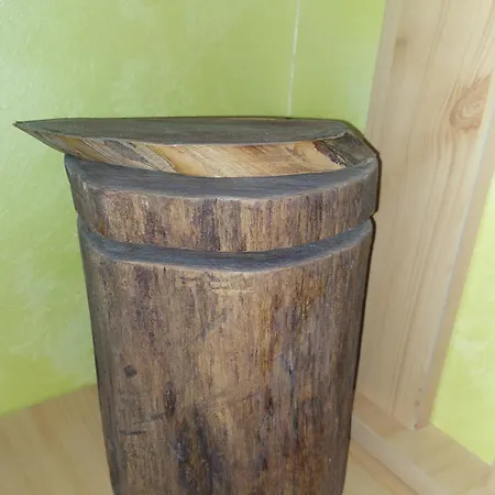 Vikendica Ninica Holiday home