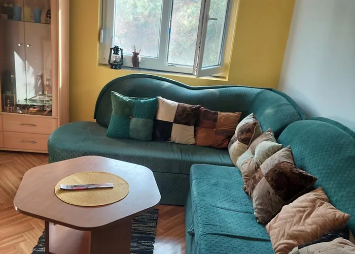 Vikendica Ninica Holiday home *